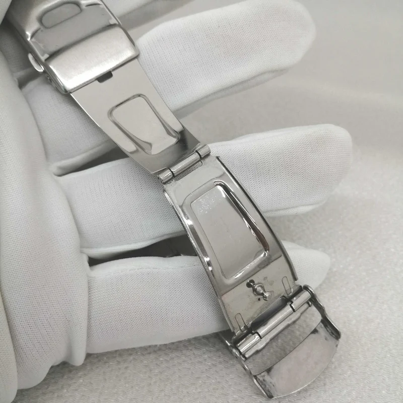 SEIKO Solar-Armbanduhr V195-0AD0