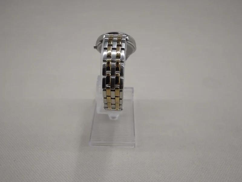 SEIKO Solar-Armbanduhr V138-0AD0