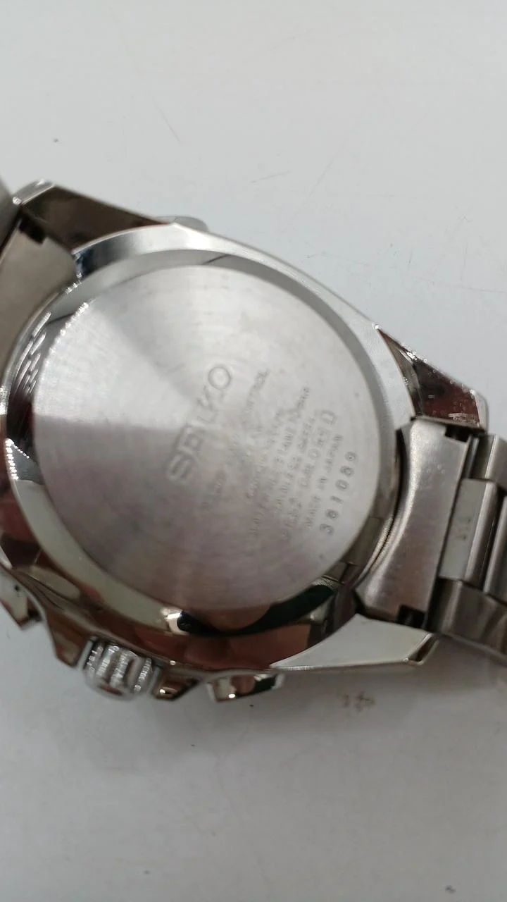 SEIKO Solar-Armbanduhr 8B82-0AL0
