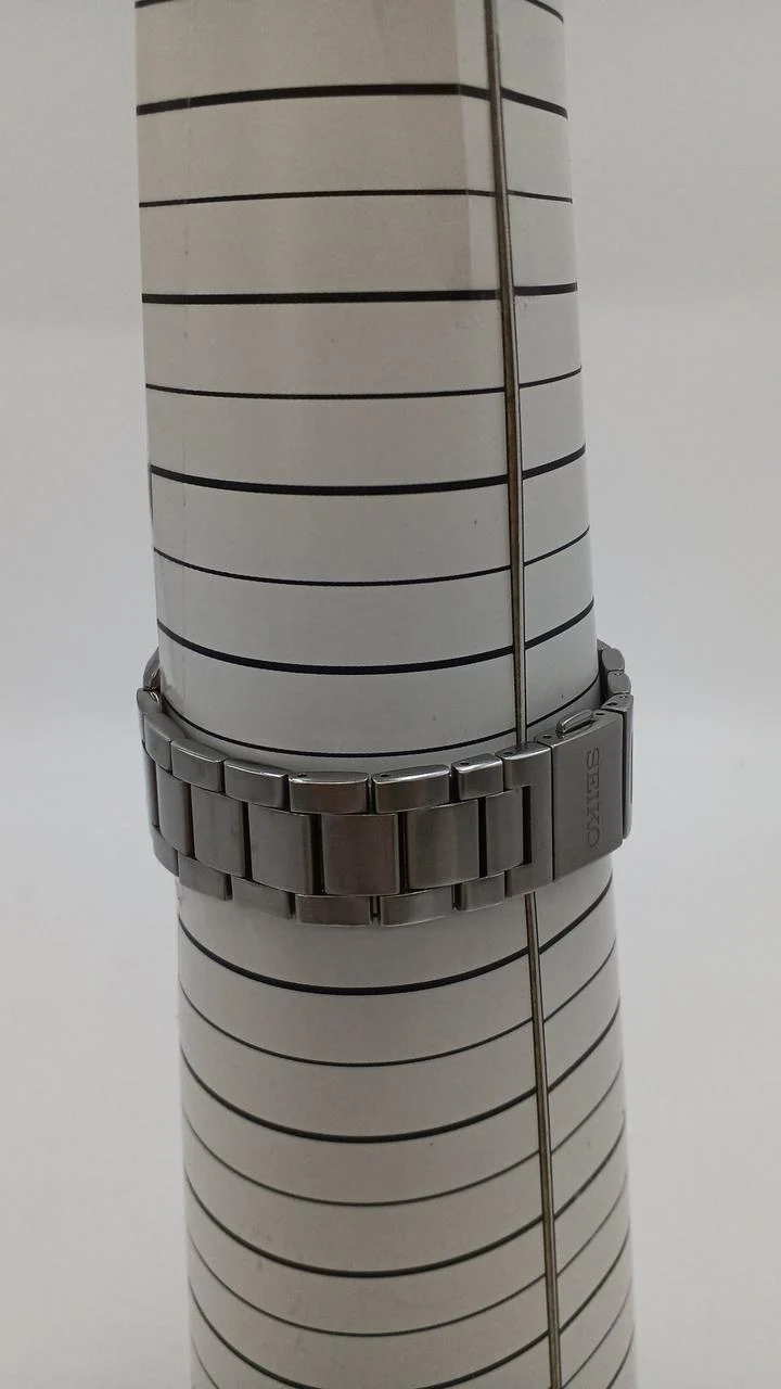 SEIKO Solar-Armbanduhr 8B82-0AL0