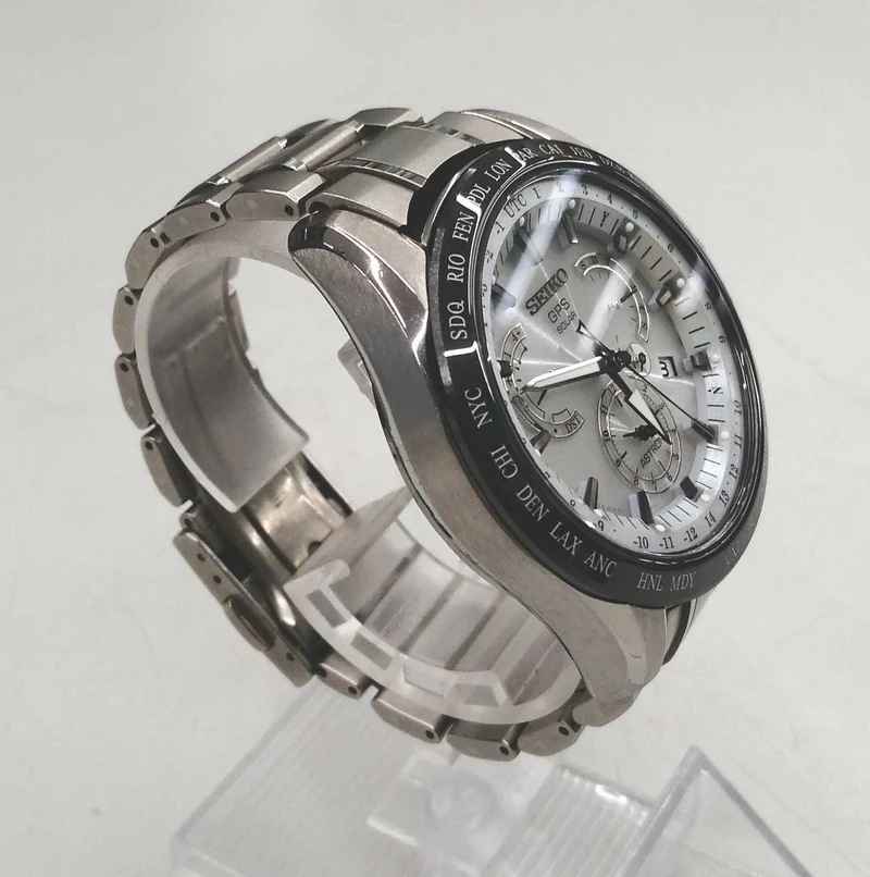 SEIKO Solar-Analog-Armbanduhr 8X53-0AB0-2