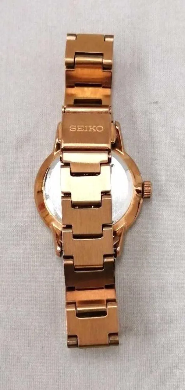 SEIKO Solar-Armbanduhr V11704X0