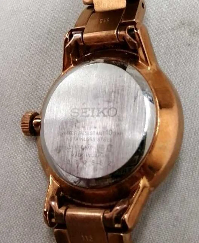 SEIKO Solar-Armbanduhr V11704X0