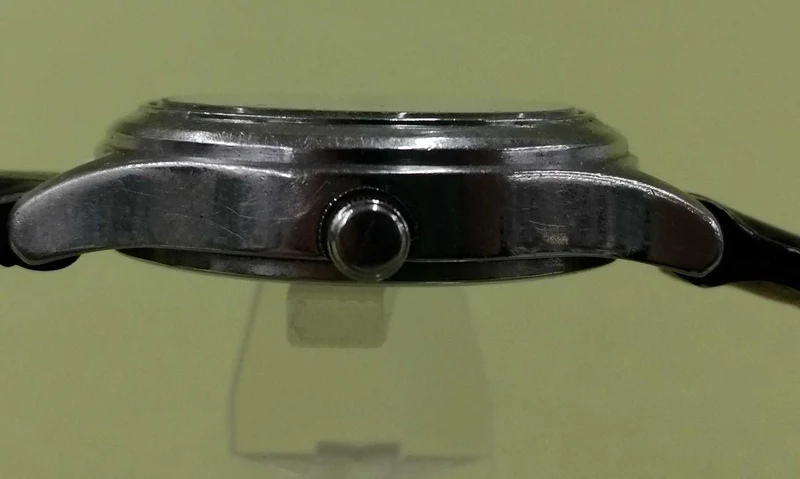 SEIKO Quarz-Armbanduhr V182-0AH0