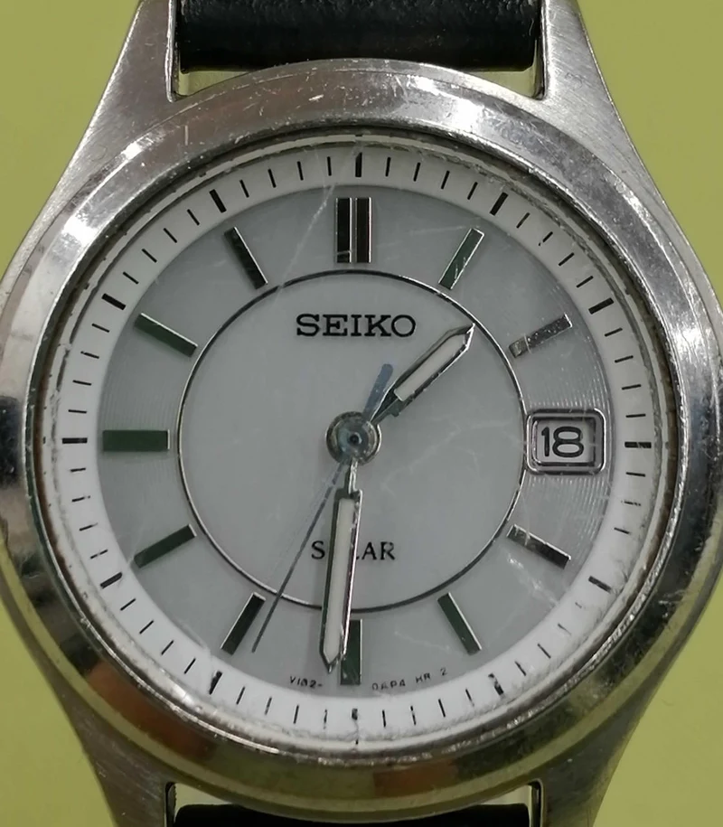 SEIKO Quarz-Armbanduhr V182-0AH0