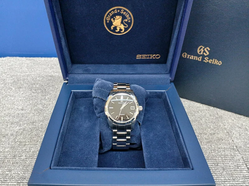 SEIKO Armbanduhren SBGR253