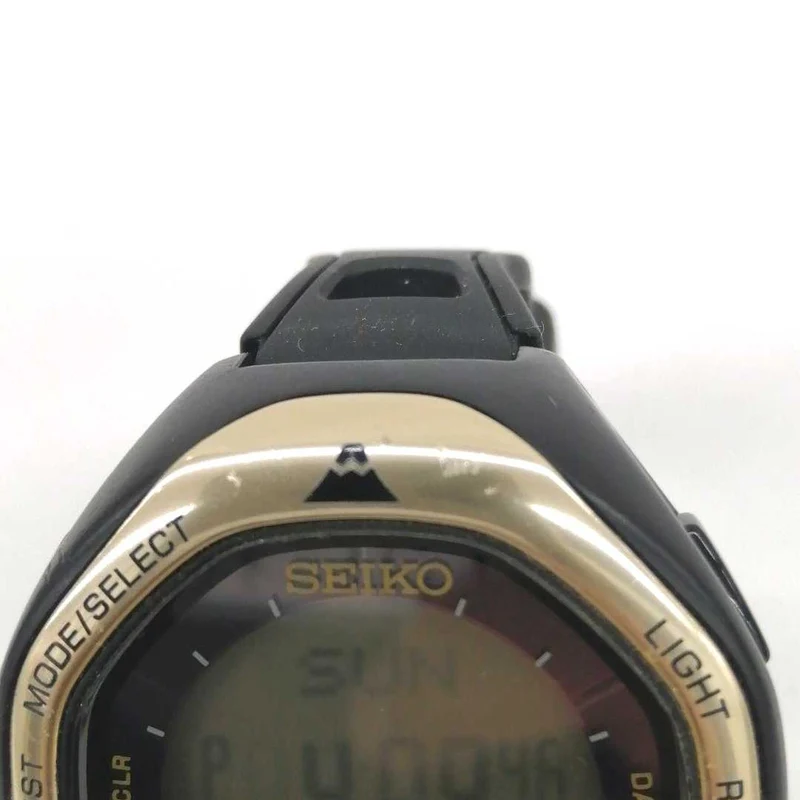 SEIKO Solar-Armbanduhr S822-00A0