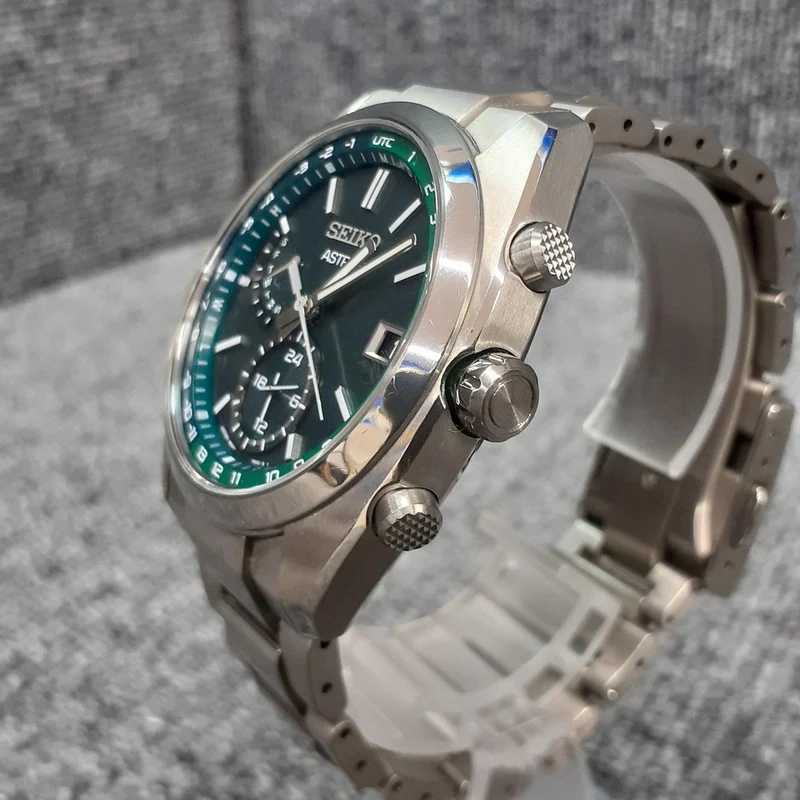 SEIKO Solar-Armbanduhr 8B63-0BA0