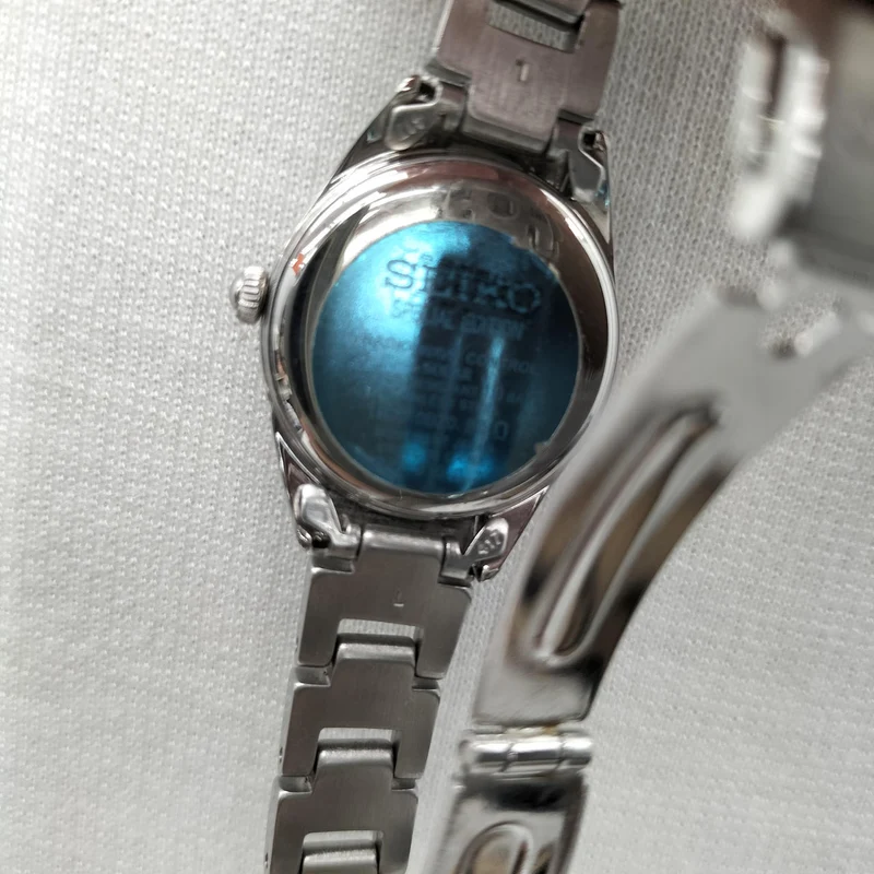 SEIKO Armbanduhr (Solarfrei) 1B22-0BZ0
