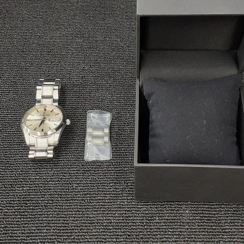GRAND SEIKO Quarz-Armbanduhr 9F83-0AH0