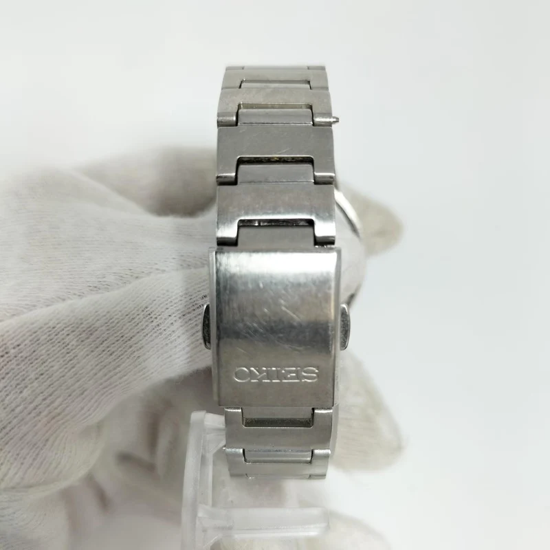SEIKO Solar Paar Uhr V175-0AV0 V14J-0BX0