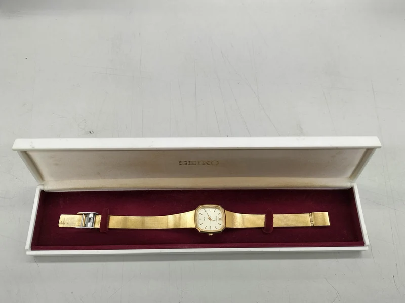SEIKO Seiko Quartz ALBA ESTATE Damen V401-5020