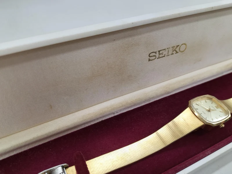 SEIKO Seiko Quartz ALBA ESTATE Damen V401-5020