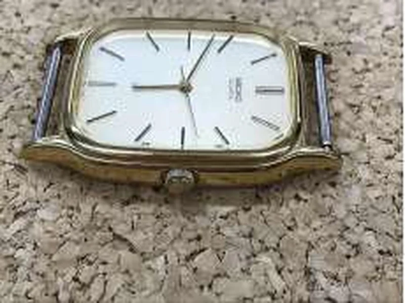[SCHROTT] SEIKO Quarz-Analog-Armbanduhr 2621-5170