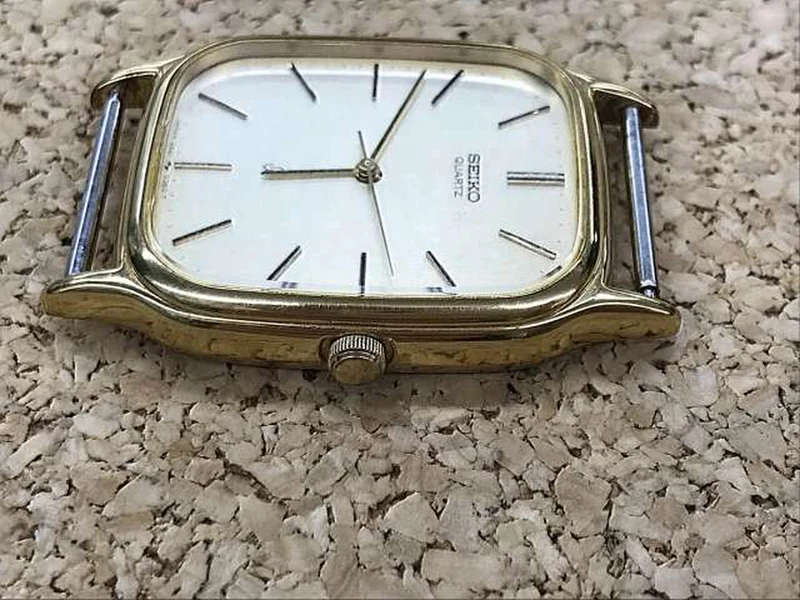 [SCHROTT] SEIKO Quarz-Analog-Armbanduhr 2621-5170