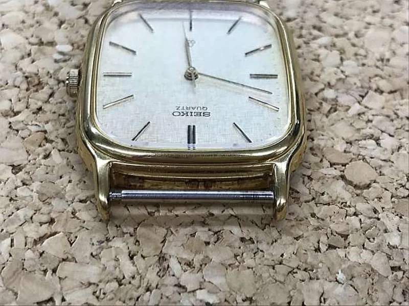 [SCHROTT] SEIKO Quarz-Analog-Armbanduhr 2621-5170