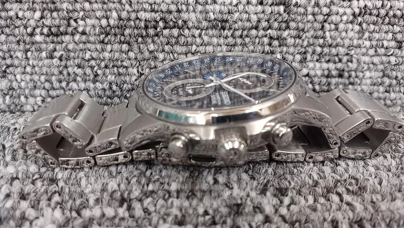 SEIKO Quarz-Analog-Armbanduhr V198-0AC0