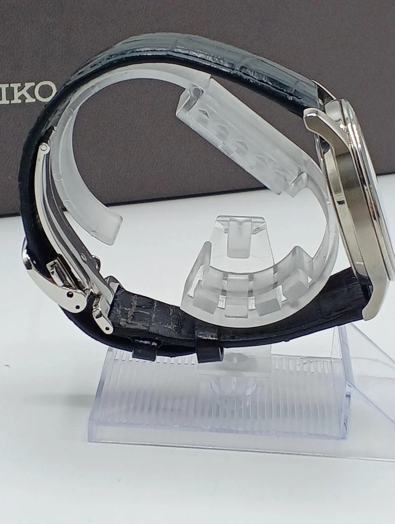 SEIKO Funkgesteuerte Solar-Armbanduhr SAGZ105