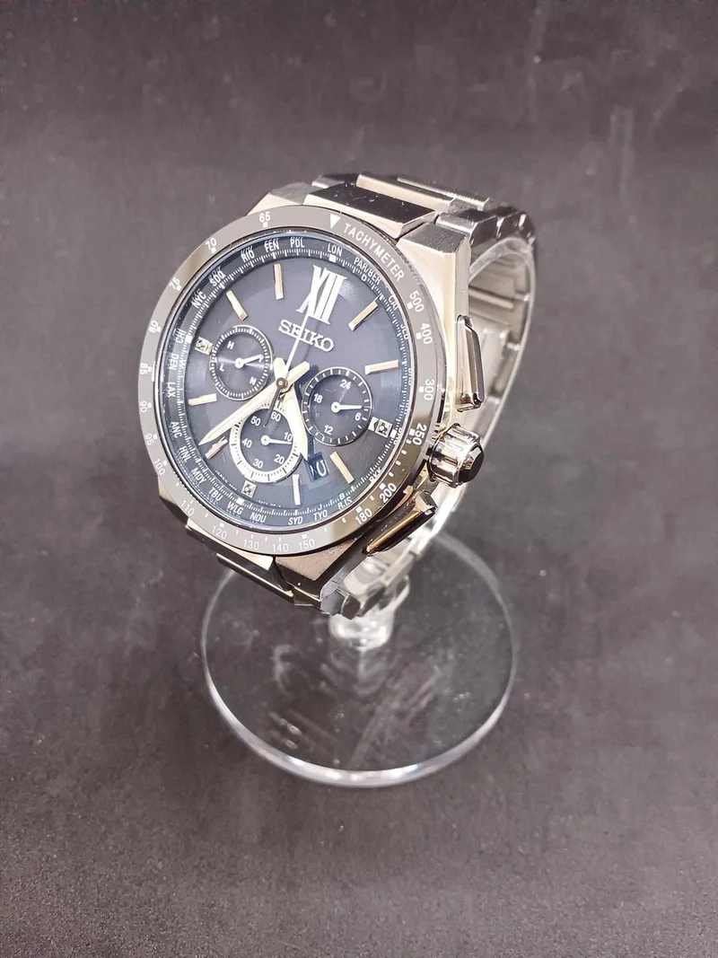 SEIKO Analoges Solarradio SAGA205