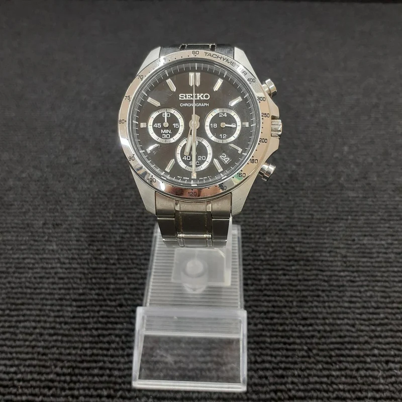 SEIKO Quarz-Armbanduhr 8T63-00D0