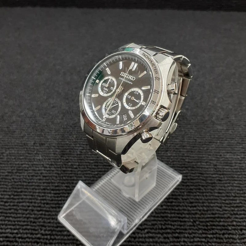 SEIKO Quarz-Armbanduhr 8T63-00D0
