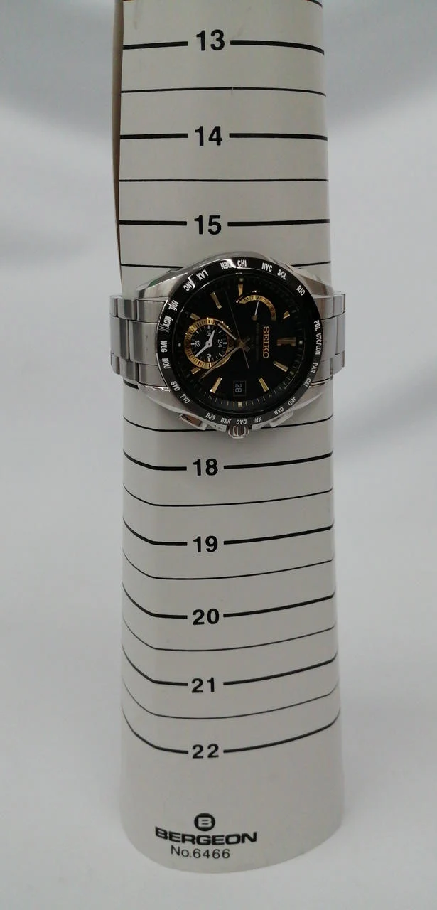 SEIKO Quarz-Analog-Armbanduhr 8B54-0AT0