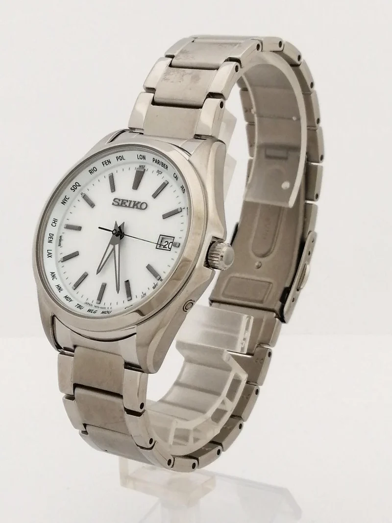 SEIKO Solar Quartz 7B75-0AA0