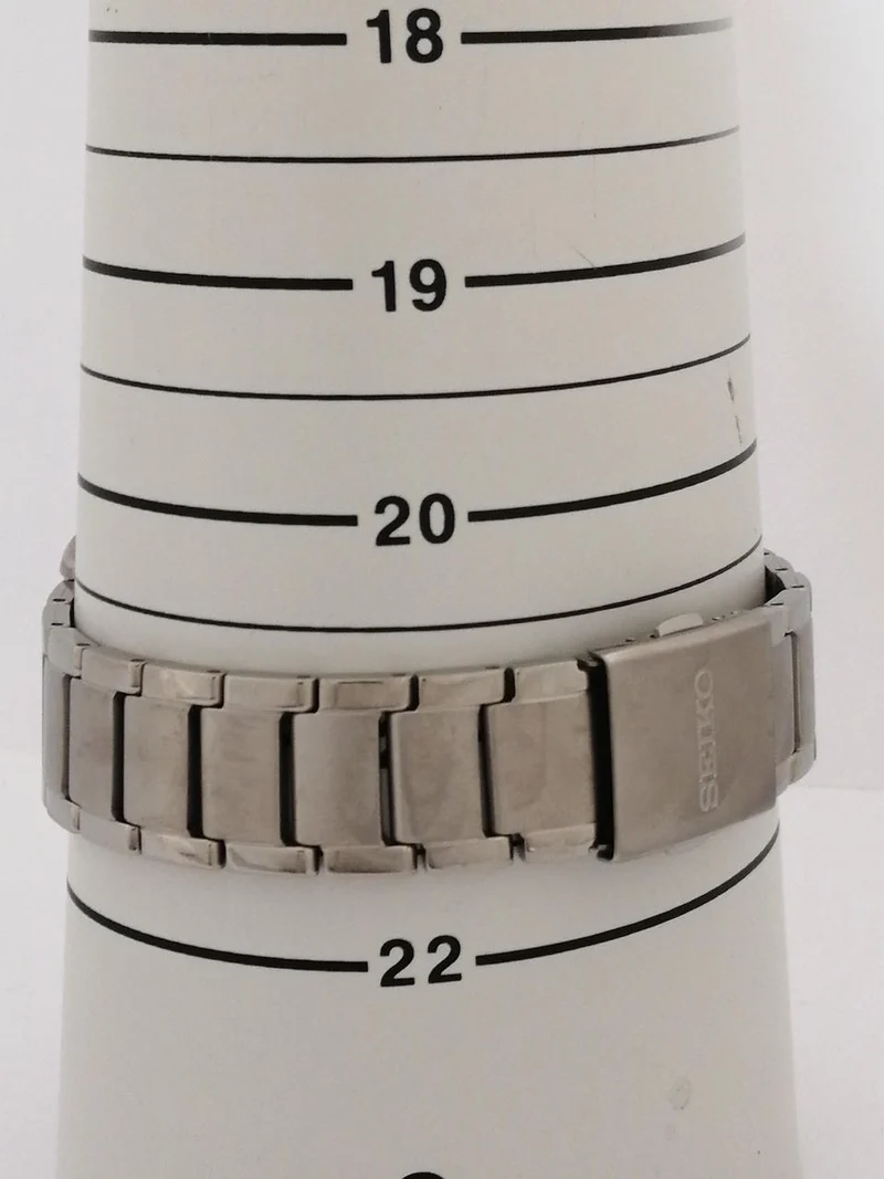 SEIKO Solar Quartz 7B75-0AA0