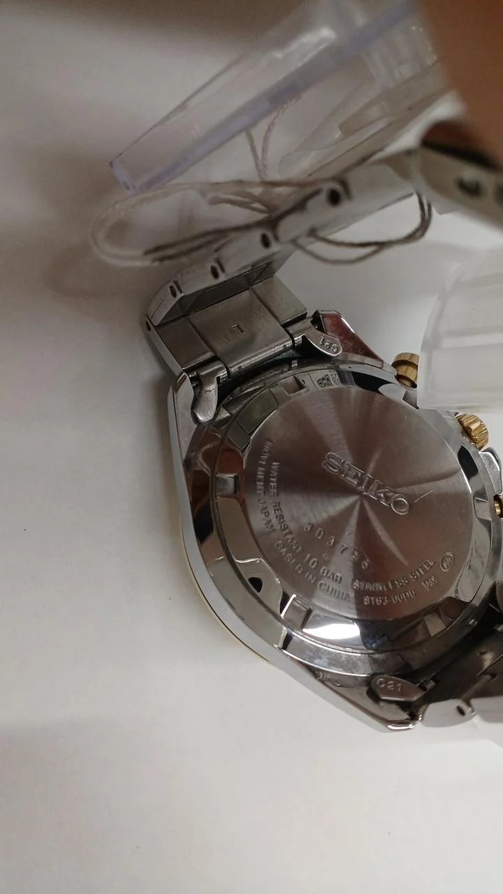 SEIKO Quarz-Analog-Armbanduhr 8T63-00D0