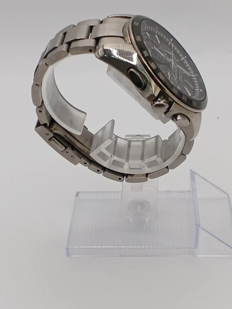 SEIKO Solar-Armbanduhr 8B82-0AN0