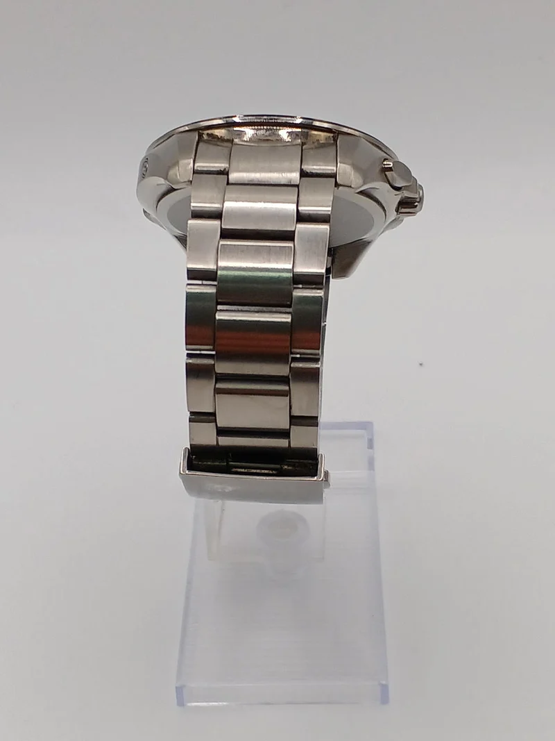 SEIKO Solar-Armbanduhr 8B82-0AN0