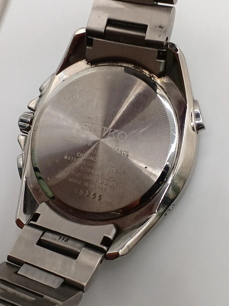 SEIKO Solar-Armbanduhr 8B82-0AN0