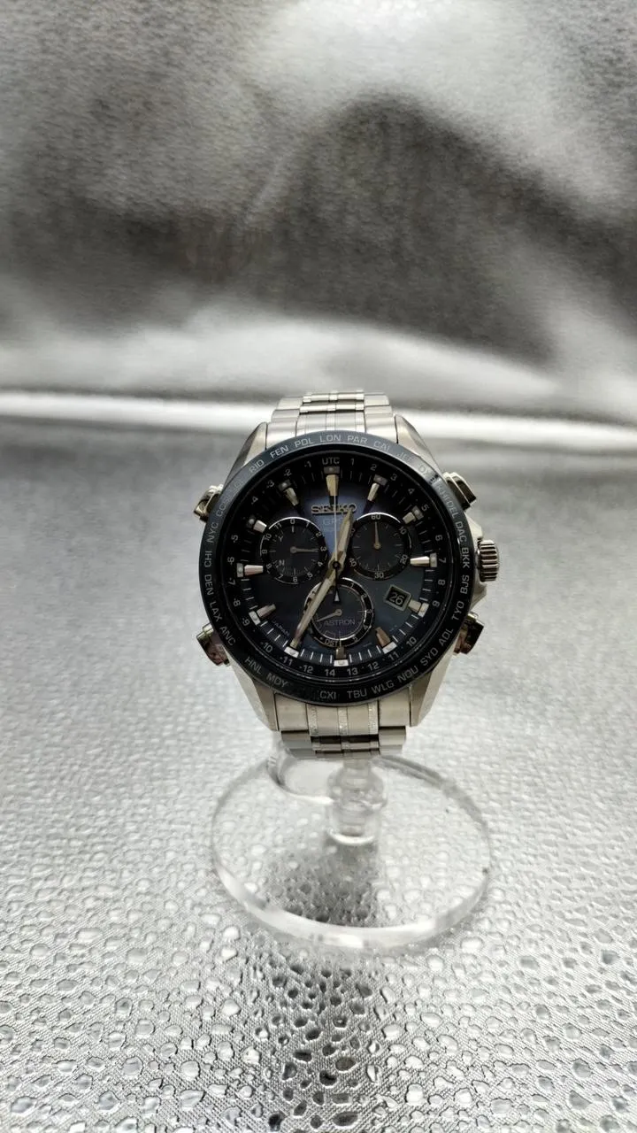 SEIKO Uhr 8X82-0AB0-1