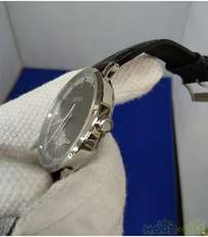 SEIKO Ultraman Dyna TDG Limited Edition GUTS Modell