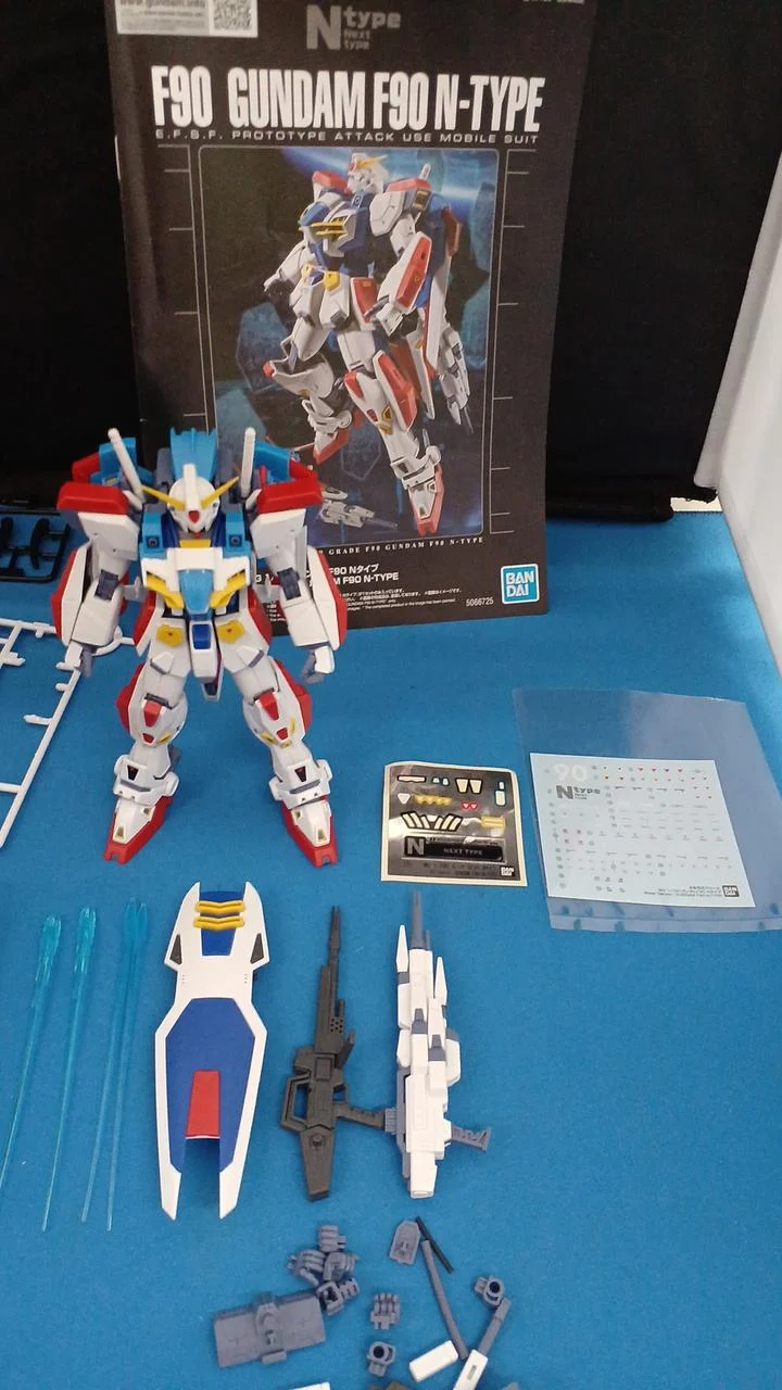 BANDAI 1/100 MG Gundam F90 N Type Gundam F90