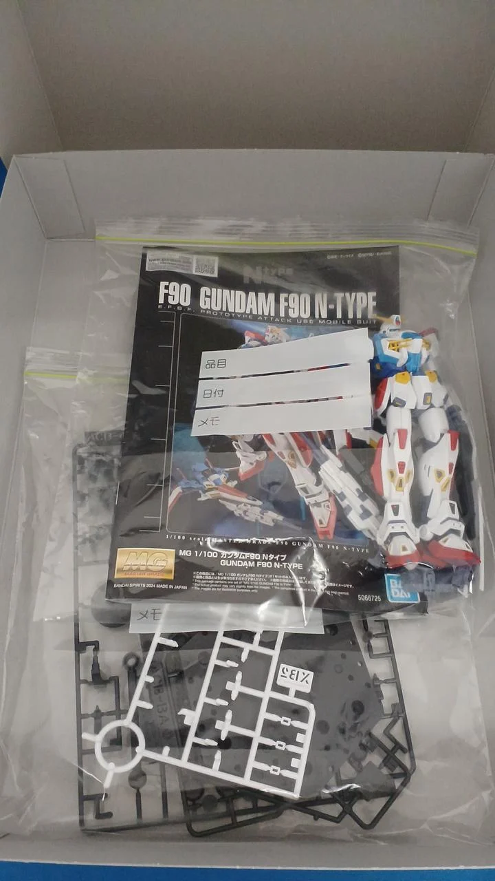 BANDAI 1/100 MG Gundam F90 N Type Gundam F90