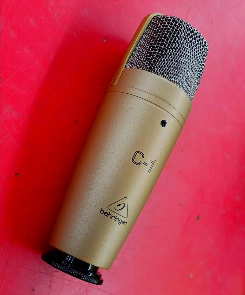 BEHRINGER Kondensatormikrofon C-1
