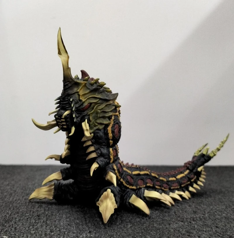 BANDAI Godzilla B Prize Batra (Larve)