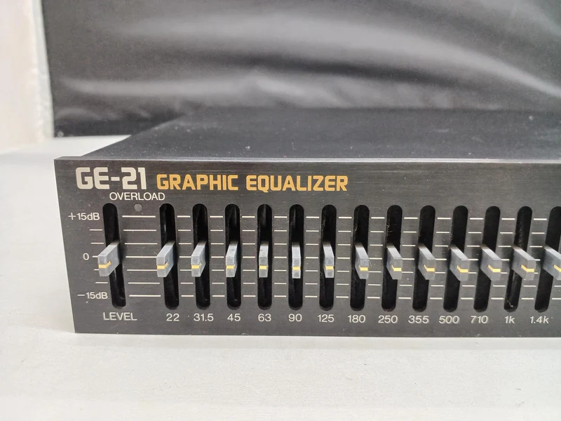 BOSS Grafik-Equalizer GE-21