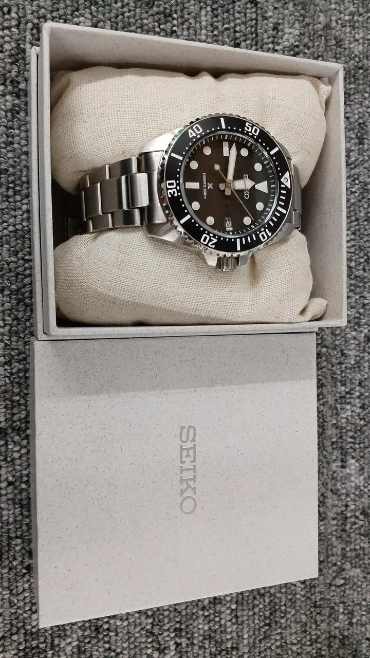 SEIKO Quarz-Analog-Armbanduhr V157-00A0