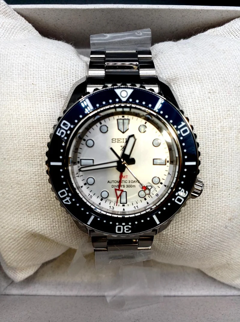 SEIKO Mechanische Automatik-Armbanduhr SBEJ029