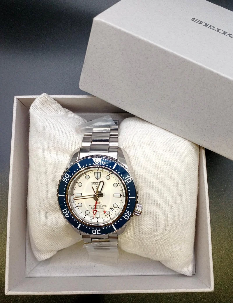 SEIKO Mechanische Automatik-Armbanduhr SBEJ029