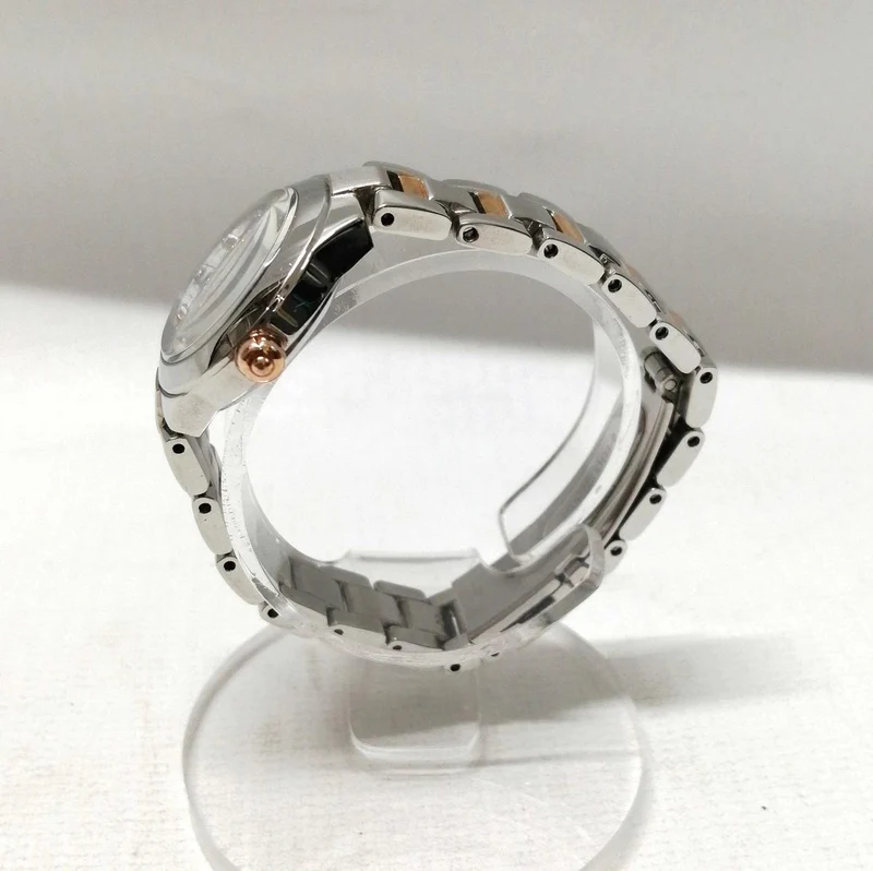 SEIKO Solar-Armbanduhr V111-0CC0