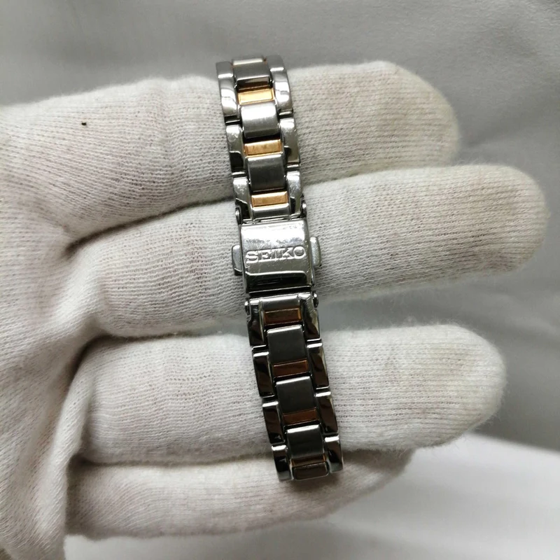 SEIKO Solar-Armbanduhr V111-0CC0