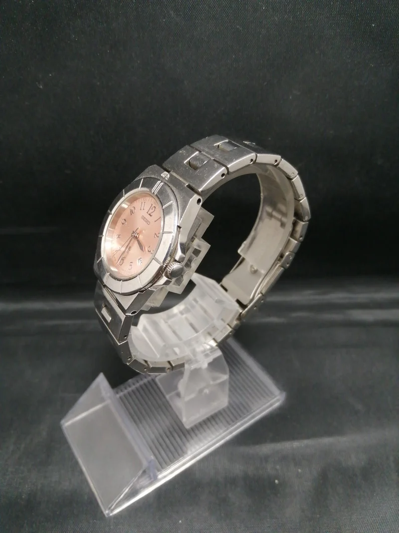 SEIKO Quarzuhr 7N82-0620