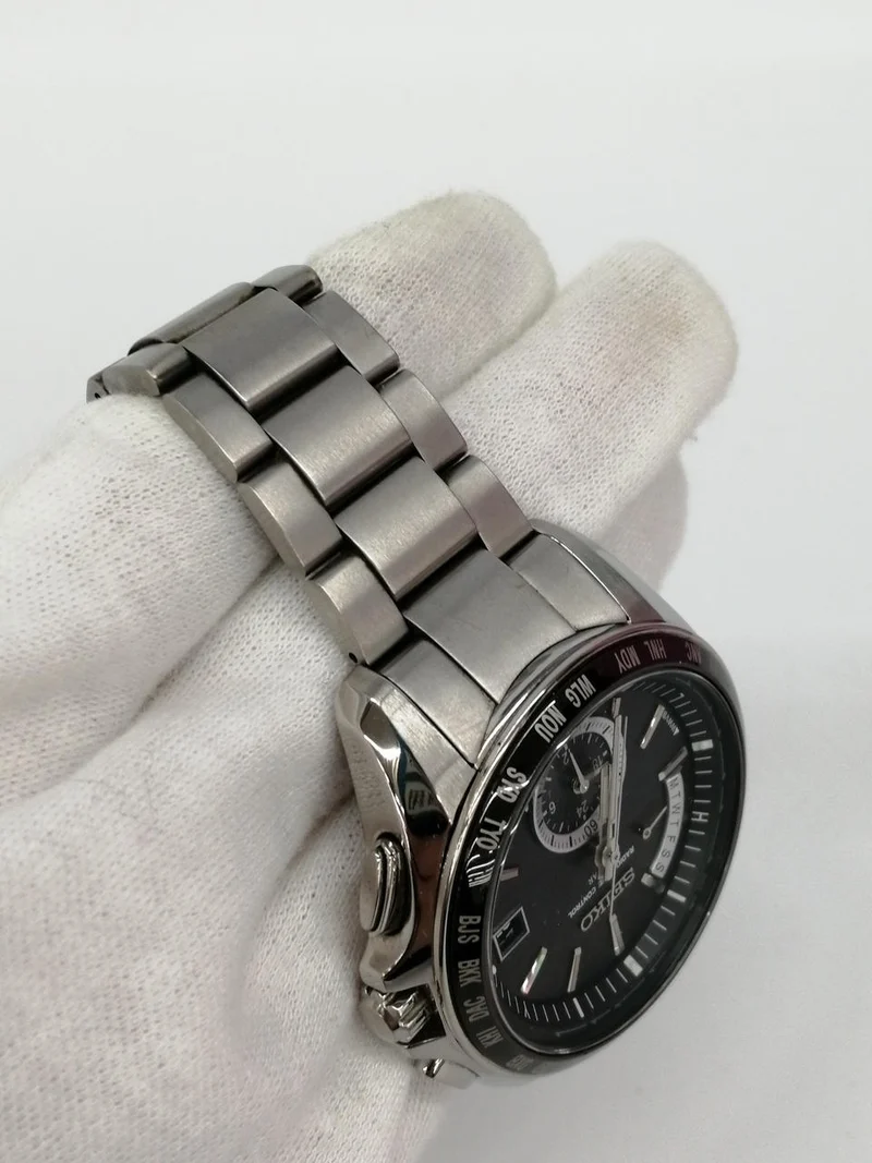 SEIKO Solaruhr 8B54-0BB0