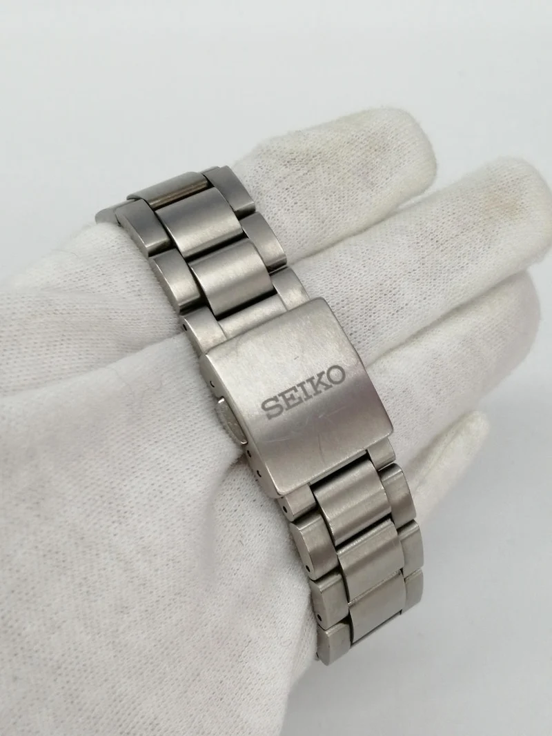 SEIKO Solaruhr 8B54-0BB0
