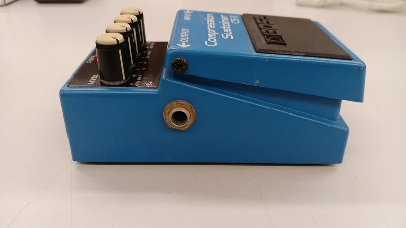 BOSS Effektpedal CS-3