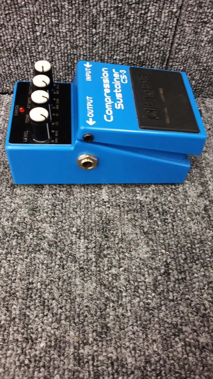 BOSS Effektpedal CS-3