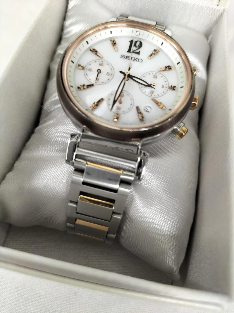 SEIKO LUKIA Solarchronograph V175-0DY0